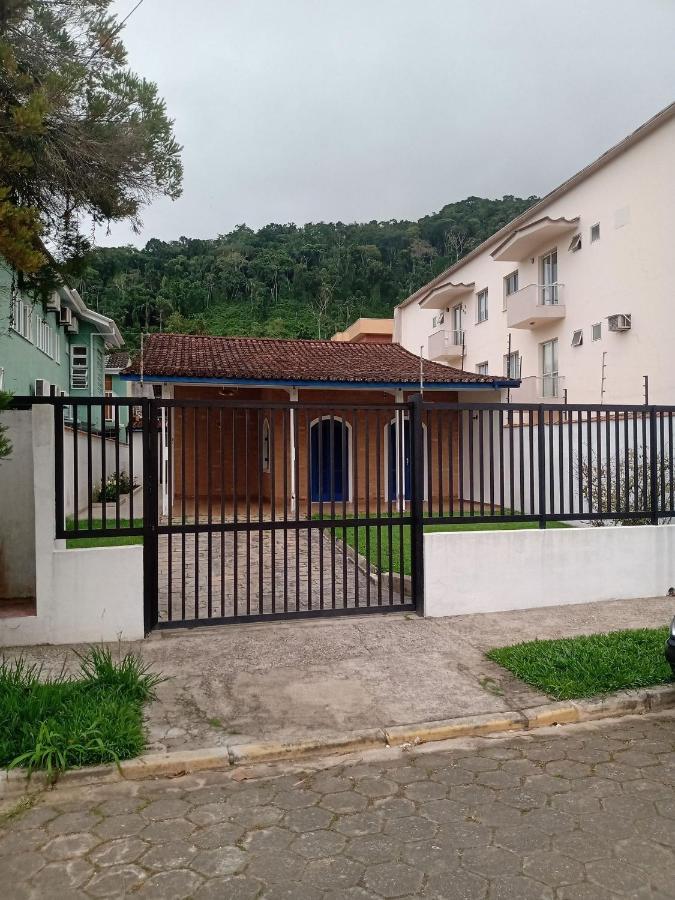 Casa Praia Grande Com Churrasqueira Βίλα Ubatuba Εξωτερικό φωτογραφία
